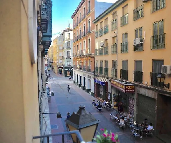 Pasaje Al Pilar 公寓 *